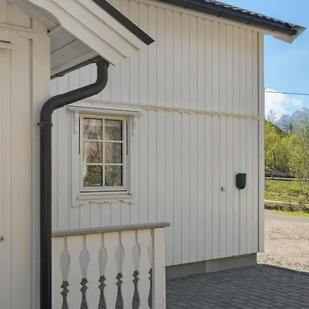 Historical And Modern With Location *